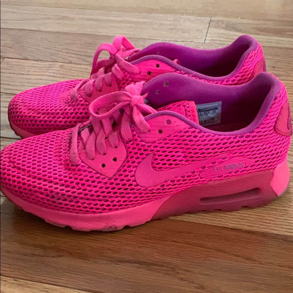 Hot Pink air max